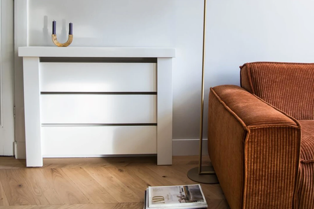 Radiator cover The Cabinet / Le Secret