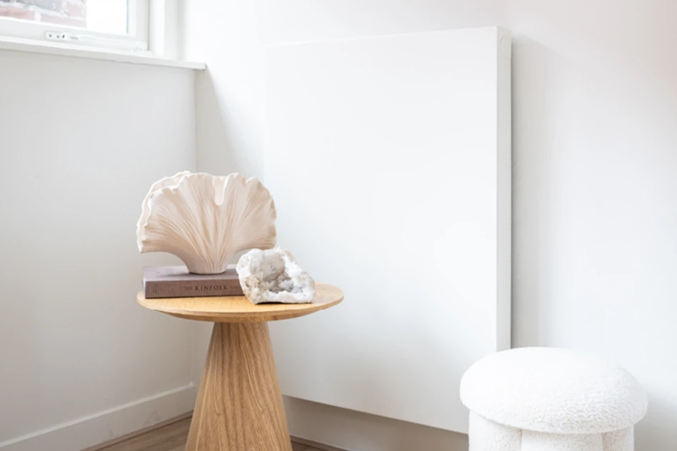 Radiator cover Sentimo 'The Original' RAL 9010 7.6 x 95 x 70 cm - Solid version
