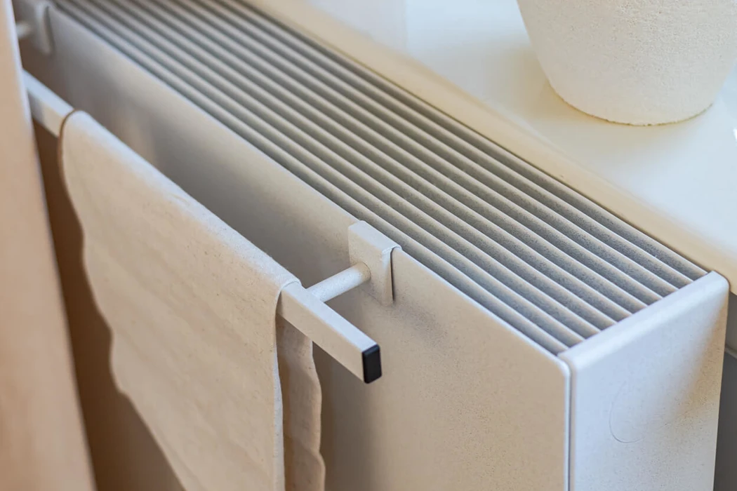 Towel rail on radiator cover Sentimo