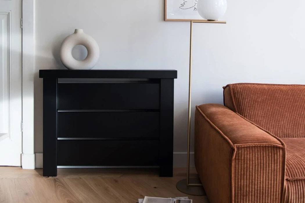 Radiator cover The Cabinet / Le Secret design RAL 9005
