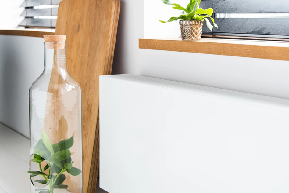 Radiator cover Sentimo 'The Original' RAL 9016 10.7 x 35 x 1050 cm - Solid version