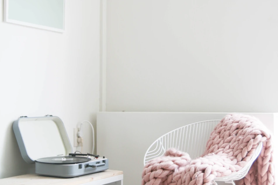 Sentimo radiator cover