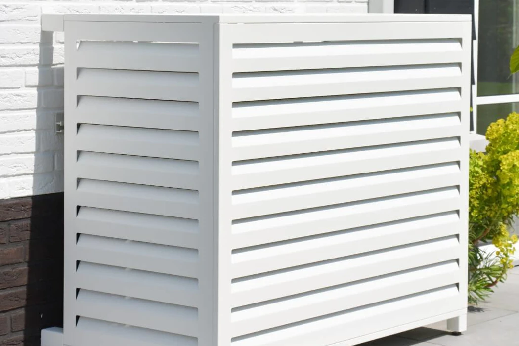 Airco cover standing